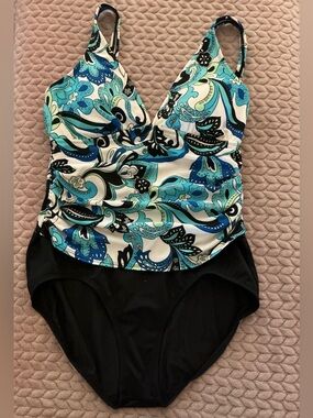 JANTZEN Classic Blue Black White SWIM Bathing SUIT size 16 One-piece